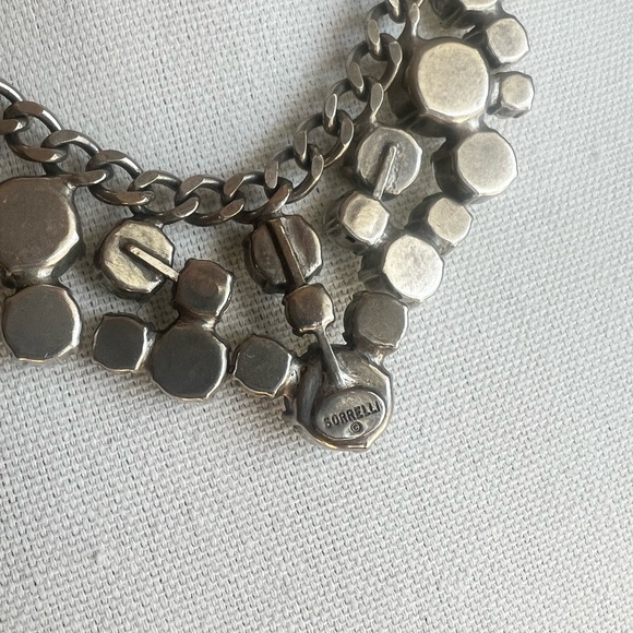 SORRELLI SIGNED DESIGNER ANTIQUE SILVER TONE BIB NECKLACE Australian crystals - Picture 5 of 7